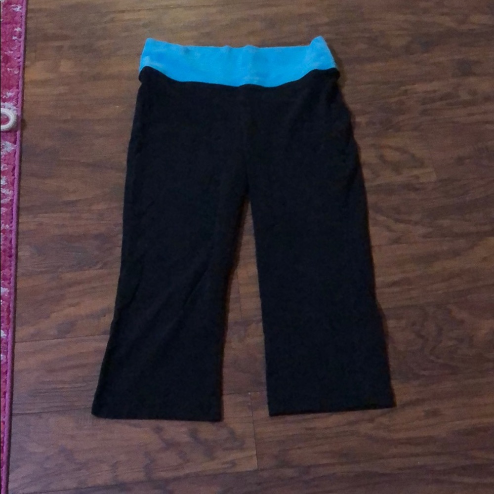 Old navy active semi fitted wide leg leggings